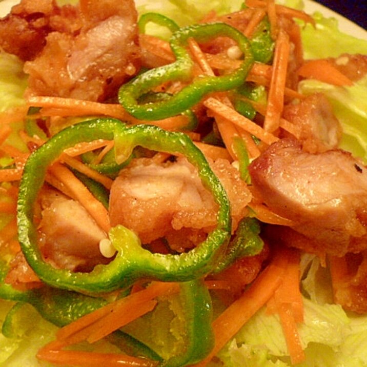 鶏唐揚げのカレー風味サラダ